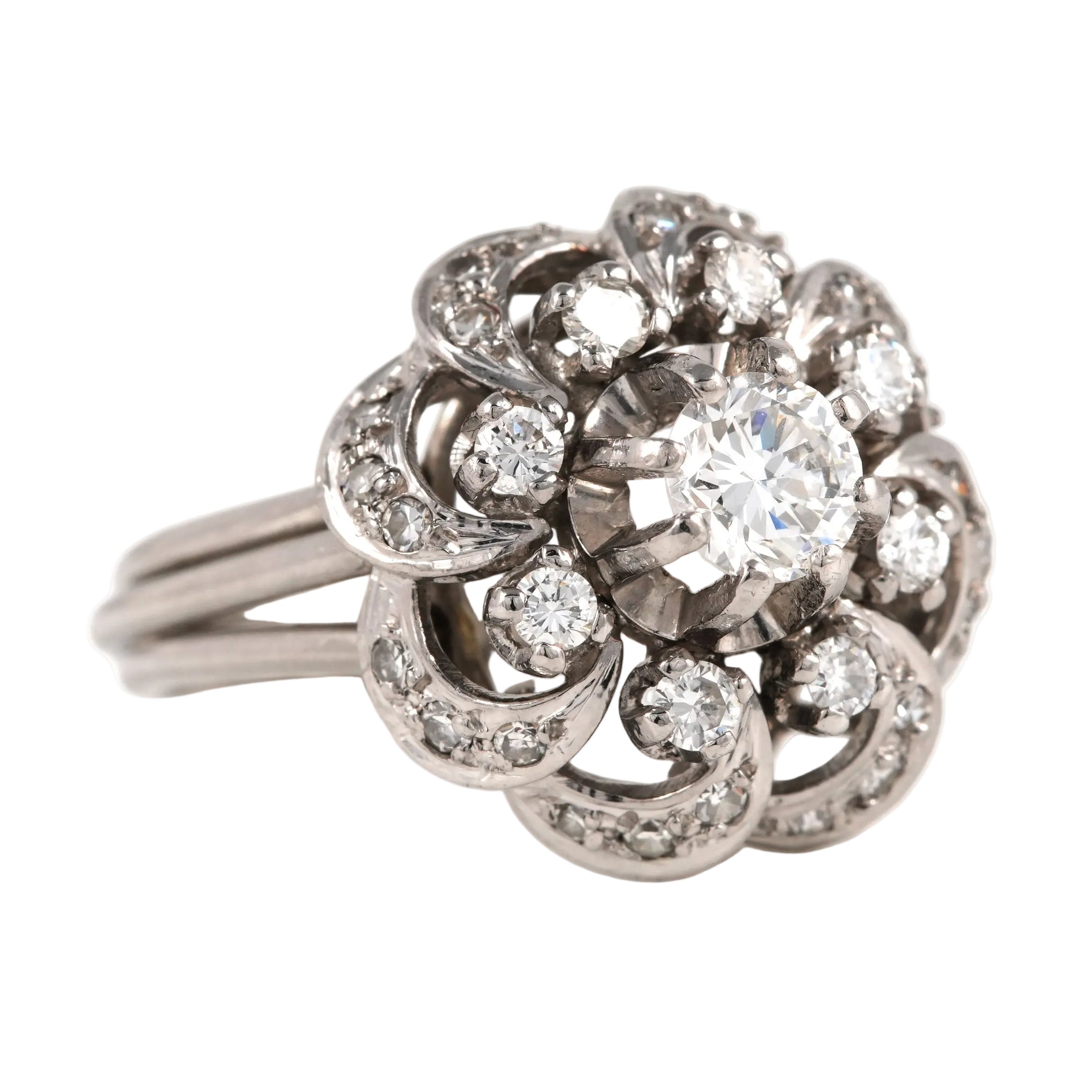 Marguerite Ring in White Gold and Diamonds