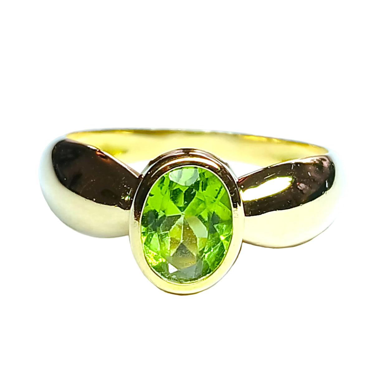 Yellow Gold Solitaire Ring with Peridot