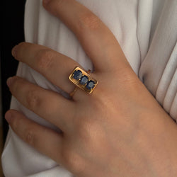 Retro Ring in Rose Gold and Sapphires