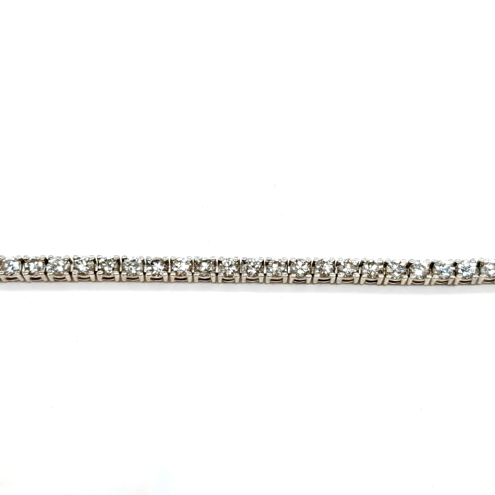 "Ligne" Bracelet in White Gold and Diamonds