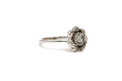 Marguerite Ring in White gold and Diamonds