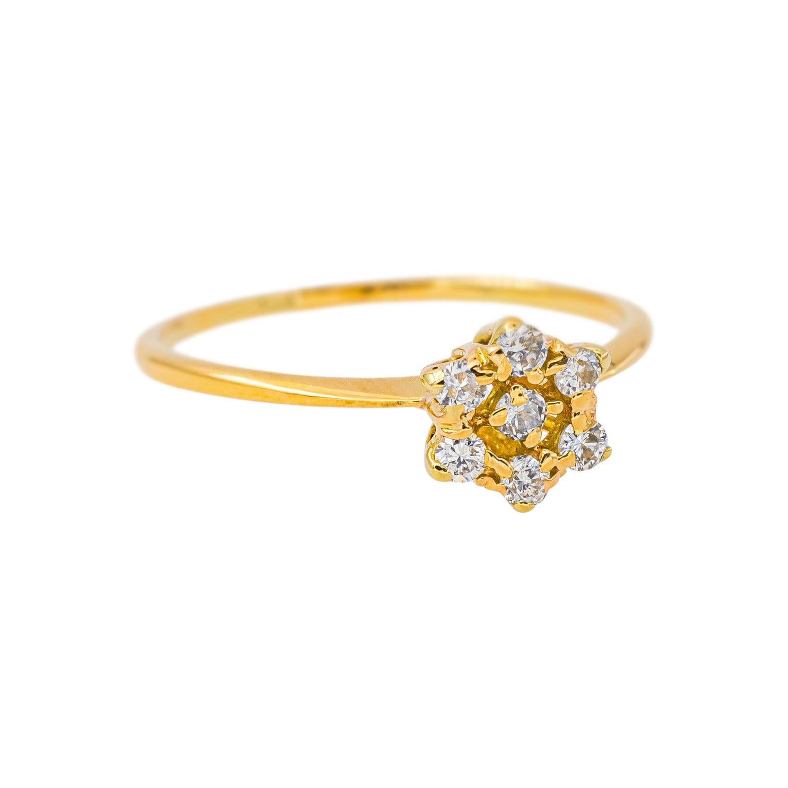 Yellow Gold Daisy Ring with Diamond