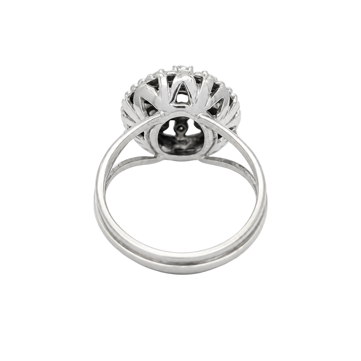 Bague Entourage en or blanc et diamants