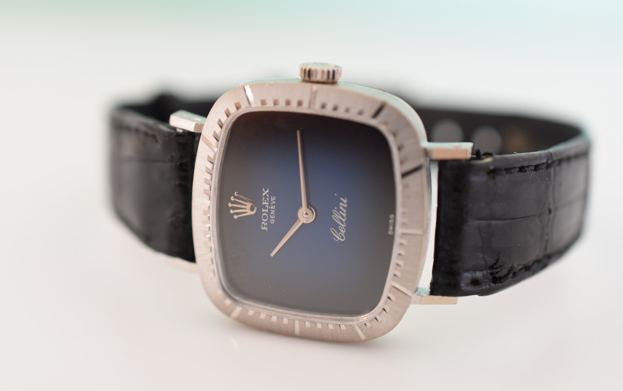 Rolex dame Cellini, ligne Zephir, réf. 4082/9, circa 1970, or blanc 18 carats