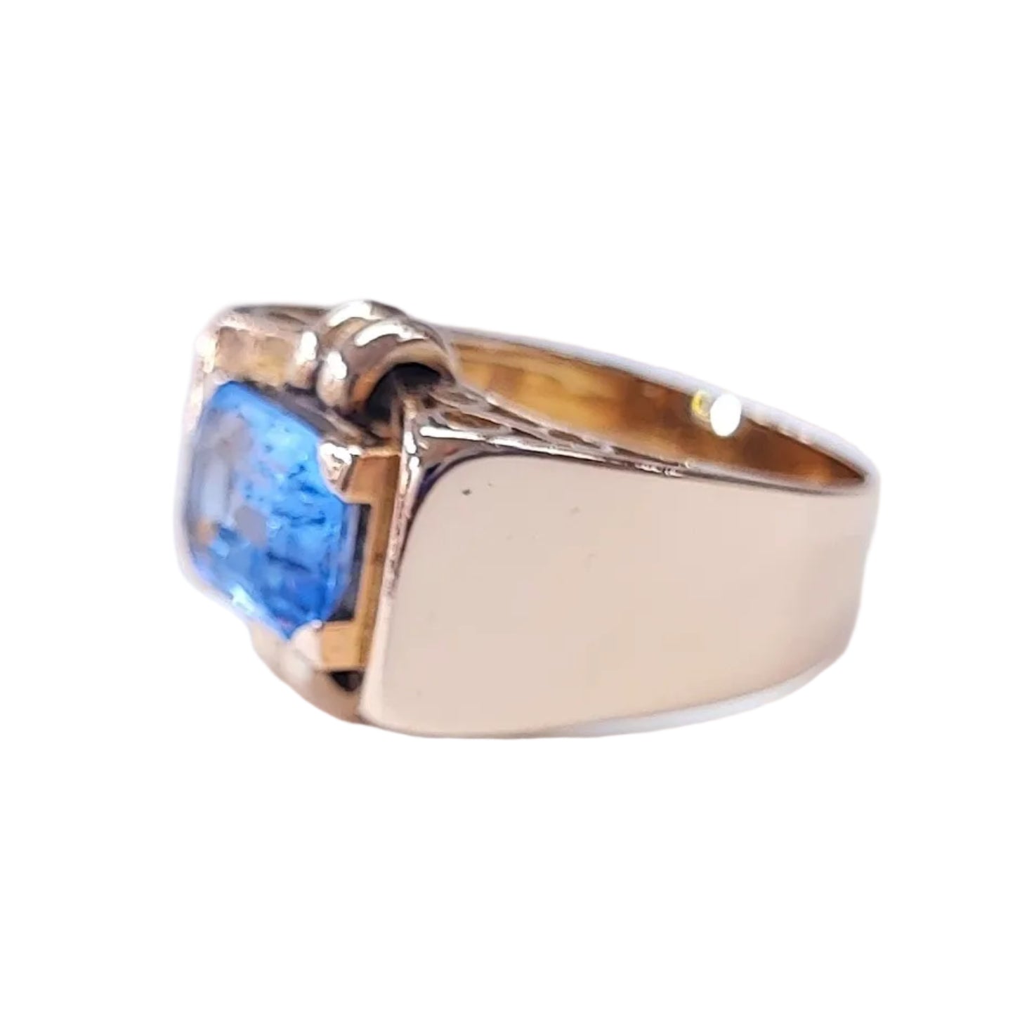 Ring Gold and aquamarine tank