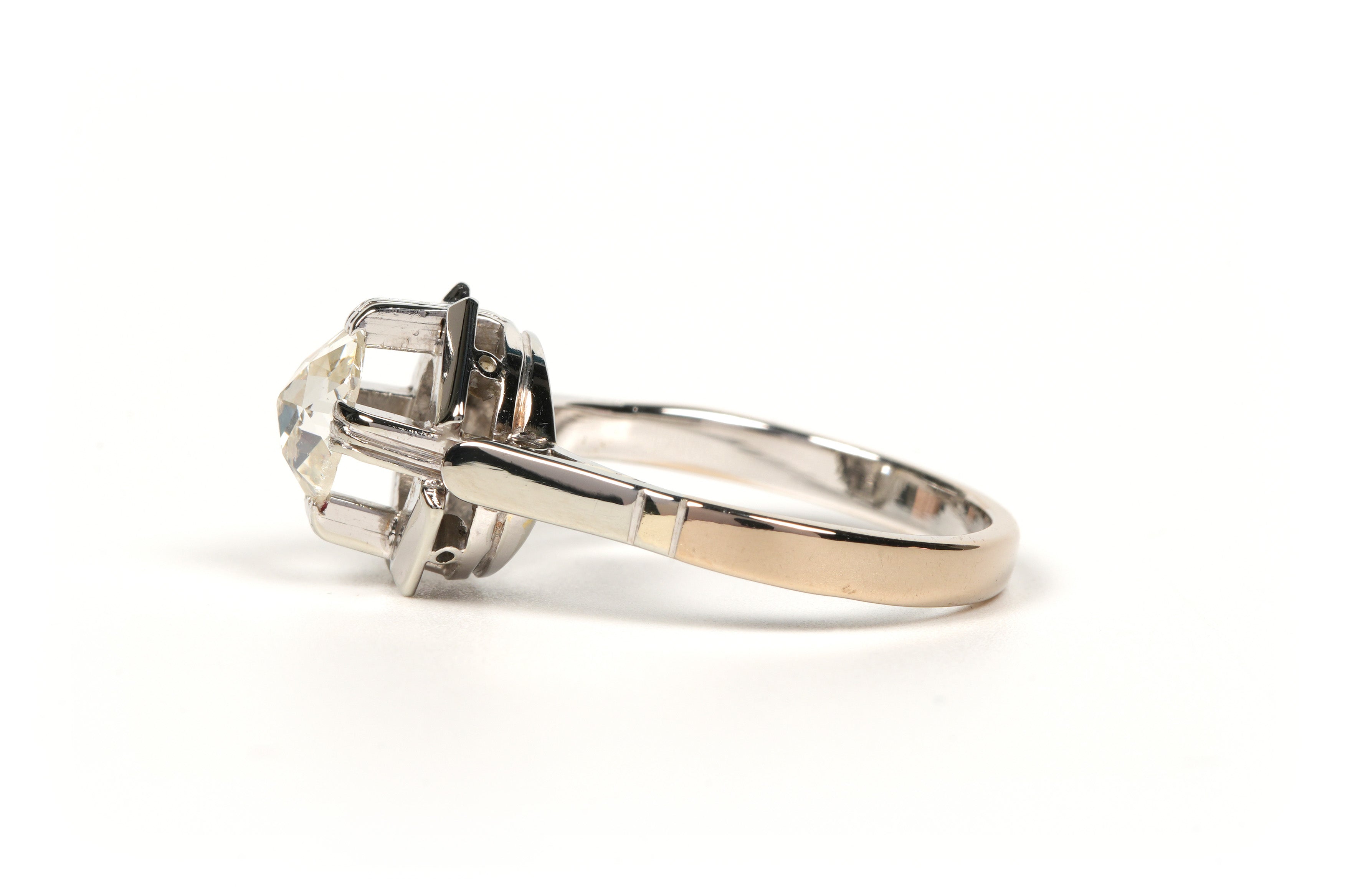 Bague Solitaire en or blanc et diamant
