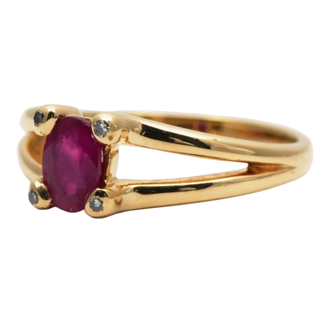 Yellow Gold Solitaire Ring with Rubies and Diamonds
