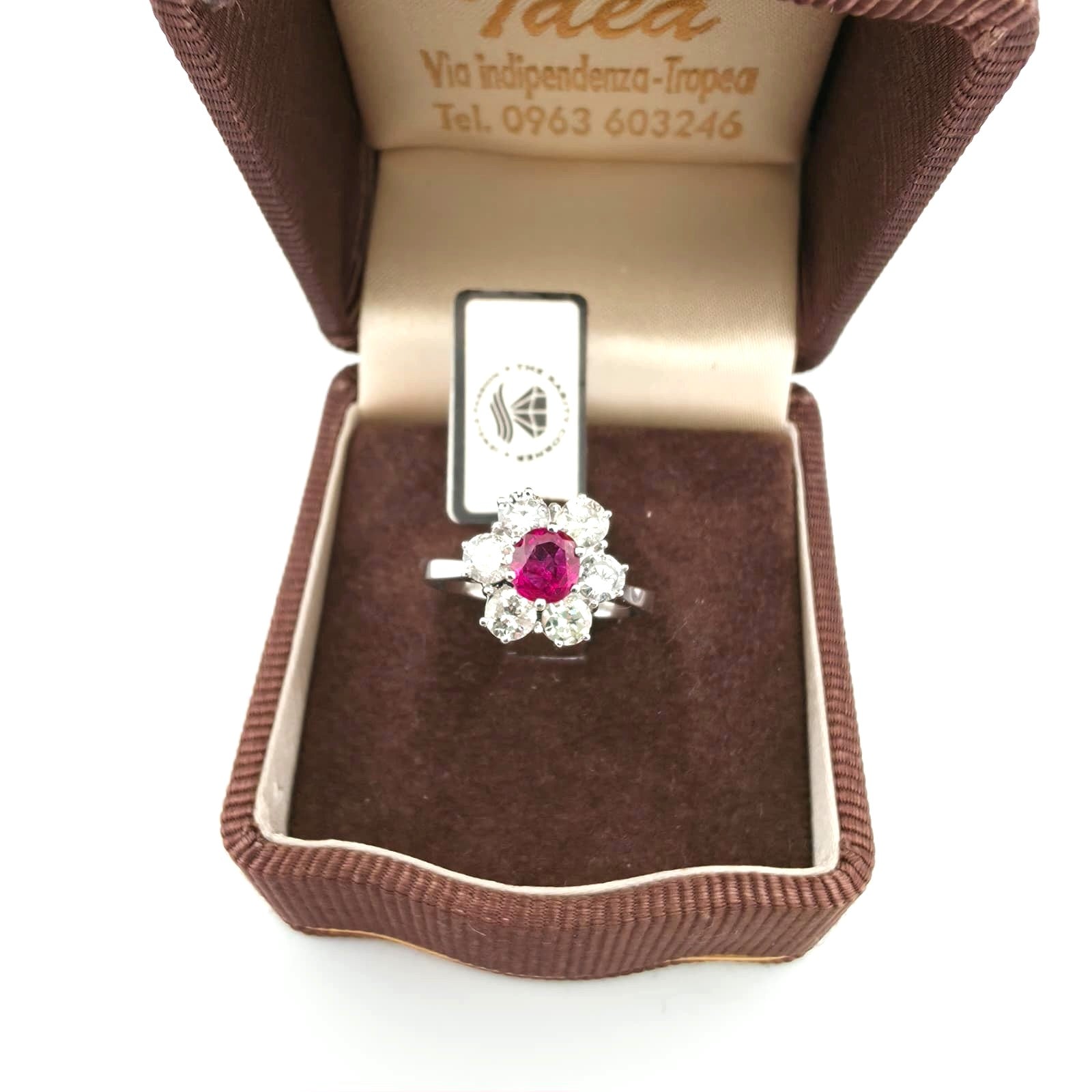 Marguerite Ring in Yellow Gold, Rubies, and Diamonds