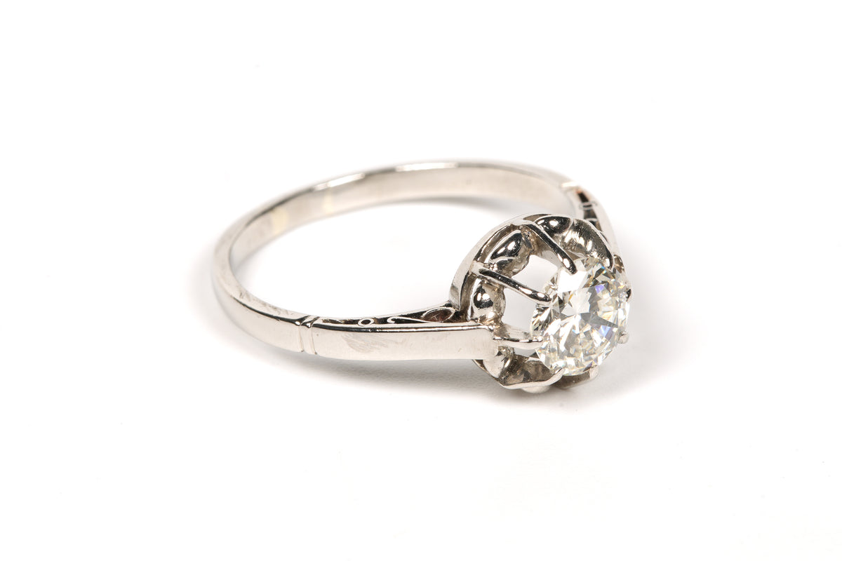 White Gold Solitaire Ring with Diamond