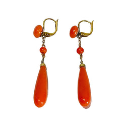 Boucles d'oreilles Pendantes en or jaune et corail