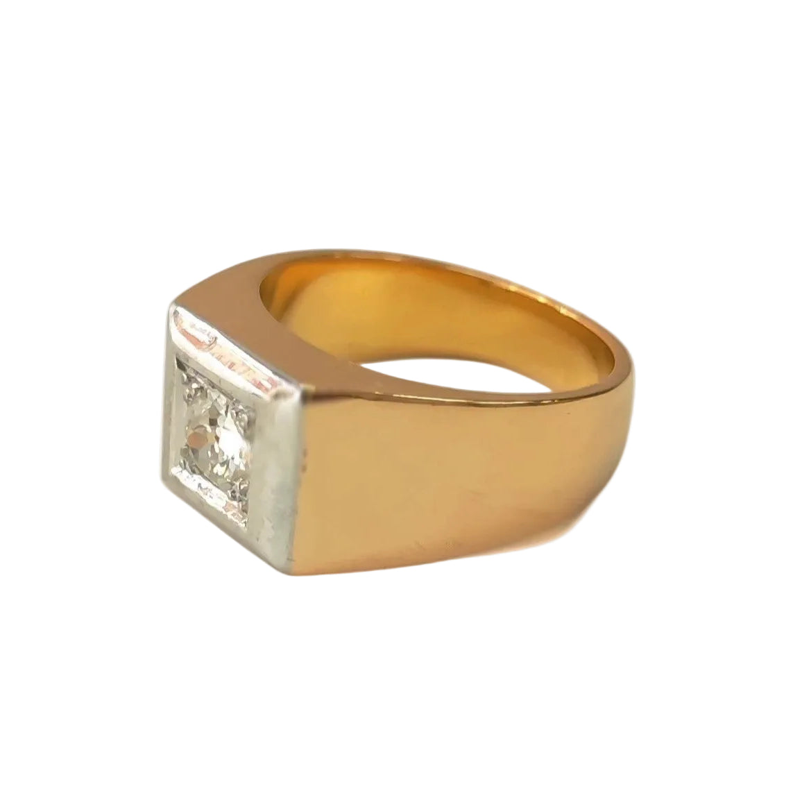 Signet Ring in Yellow Gold, Platinum, and Diamond