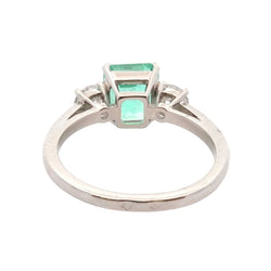 1.42-carat emerald ring with diamonds
