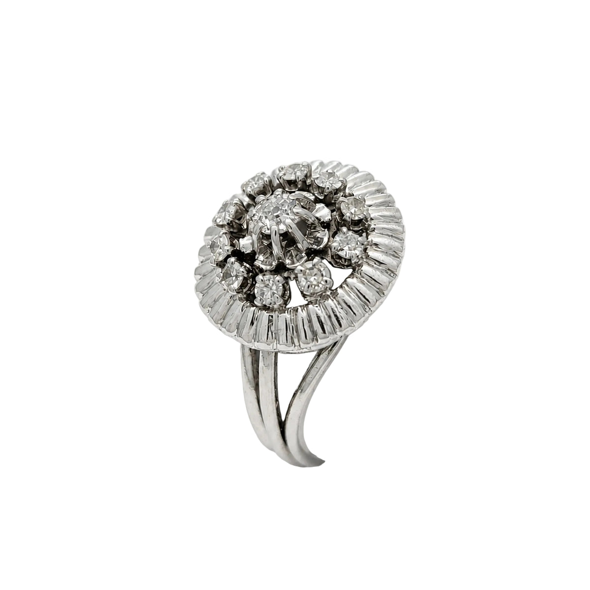 "Entourage" Ring in White Gold and Diamonds