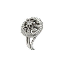 "Entourage" Ring in White Gold and Diamonds