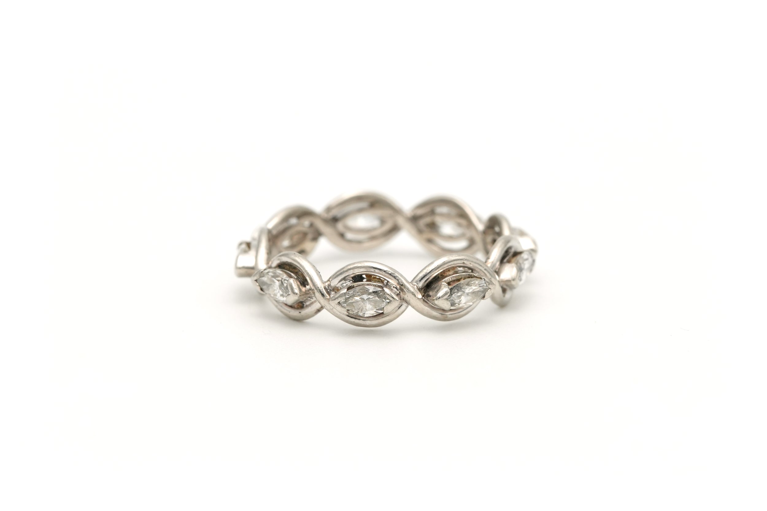 Bague Alliance en blanc, or jaune et diamants