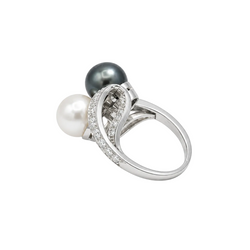 "Toi & Moi" Ring in Platinum, Pearls, and Diamonds