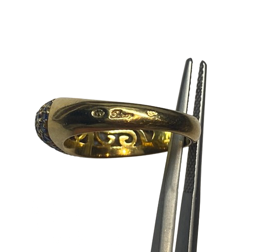 POIRAY Bangle Ring in yellow gold, sapphires, and diamonds
