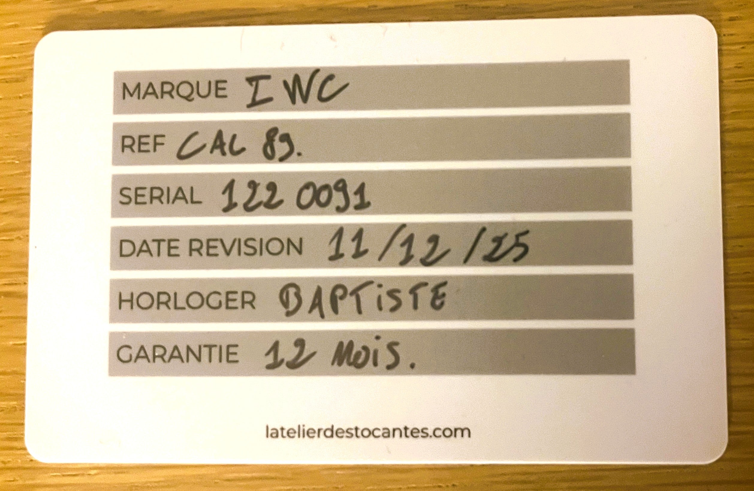 Watch IWC in yellow gold and leather