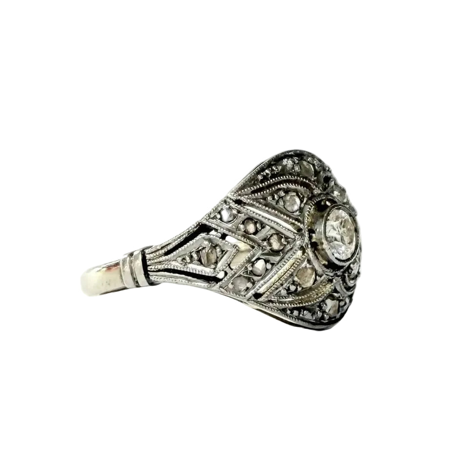 Bague Dôme en or blanc et diamants