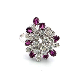 Bague Marguerite en or blanc, rubis et diamants
