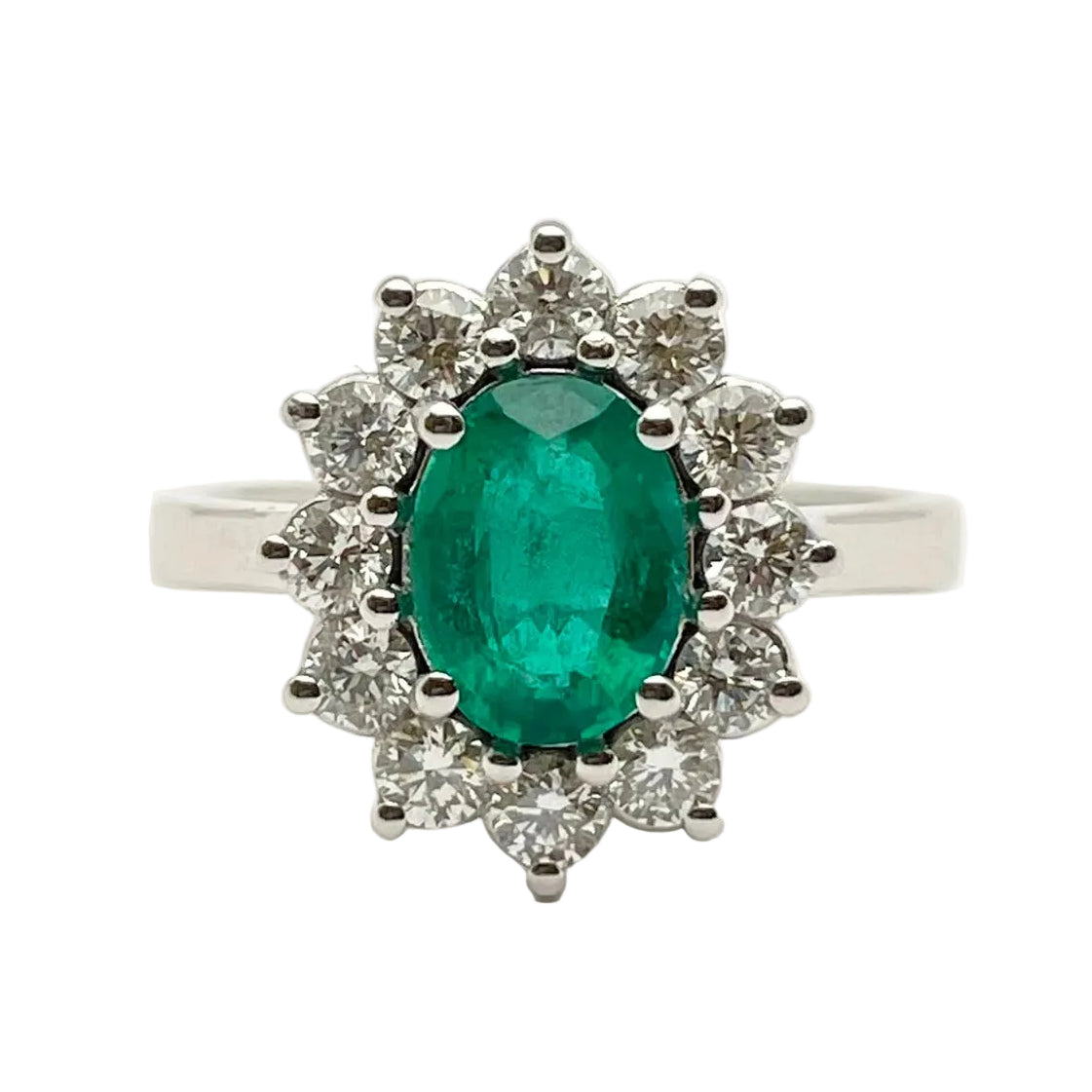 Bague Entourage en or blanc, émeraude et diamants