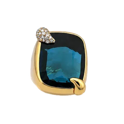 POMELLATO Cocktail Ring in yellow gold, Topaz, and Diamonds
