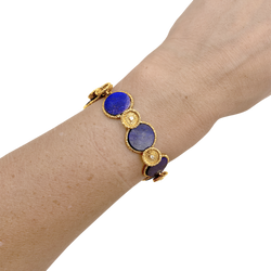 Bracelet vintage en or jaune texturé, lapis-lazuli et diamants.