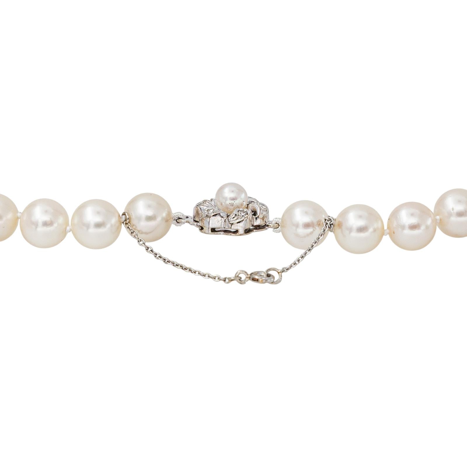 Necklace  White gold  Pearl