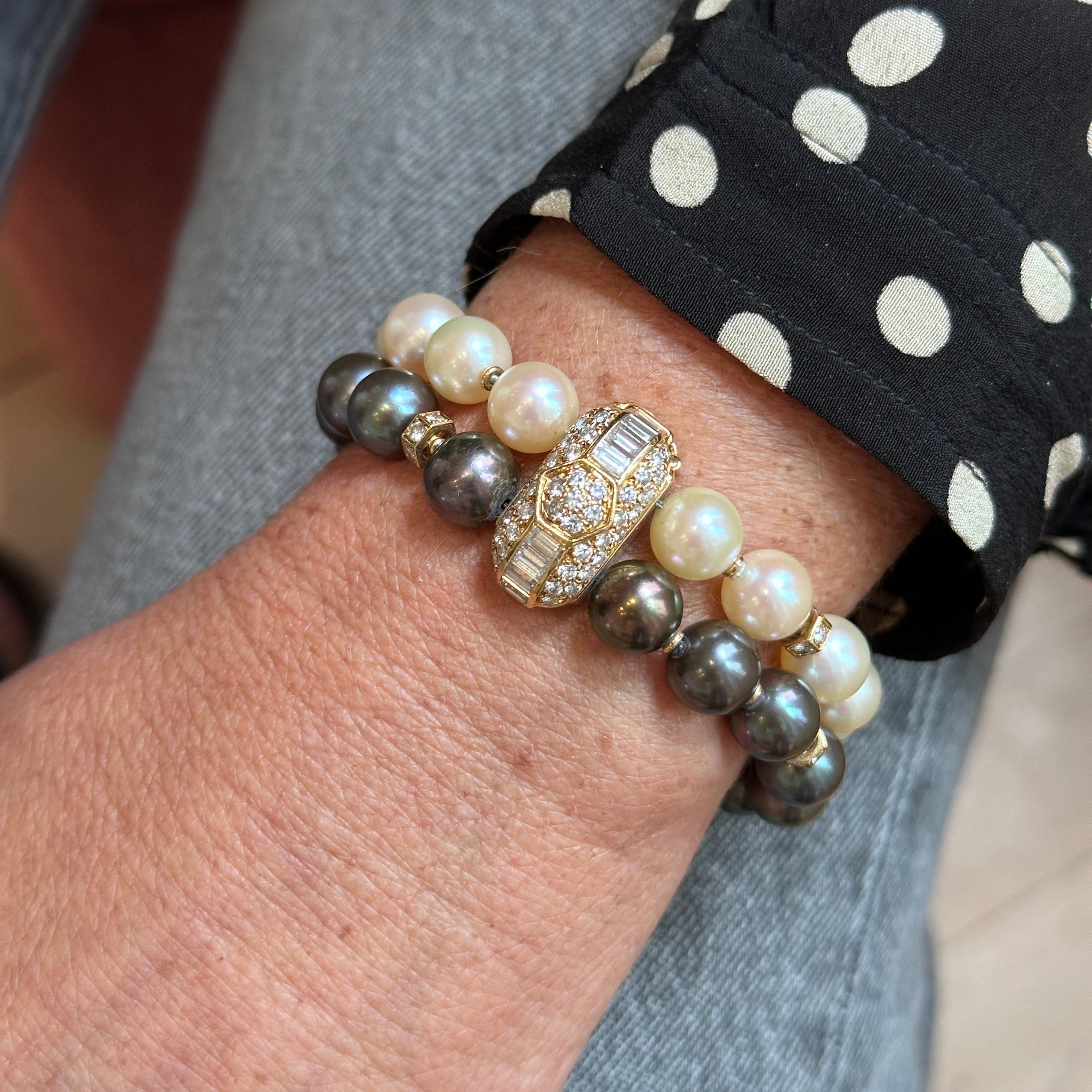 BOUCHERON Bracelet in Yellow gold, Pearls and Diamonds