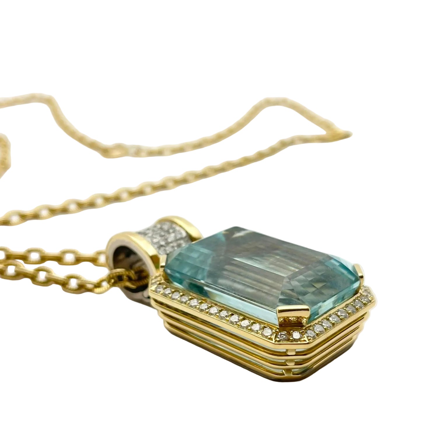 GOUBLE Pendant Necklace in yellow gold, aquamarine, and diamonds
