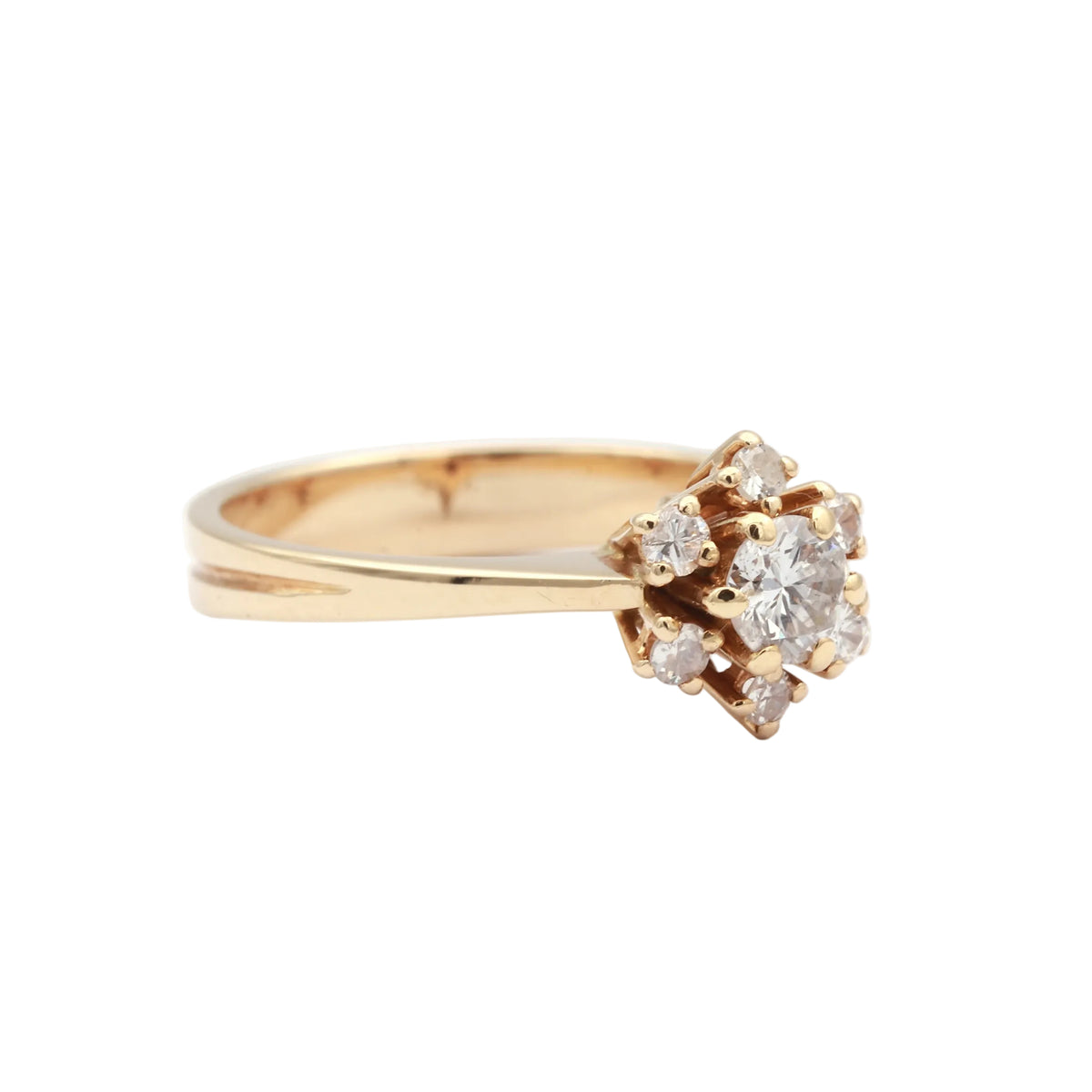 Marguerite Ring in Yellow Gold and Diamonds