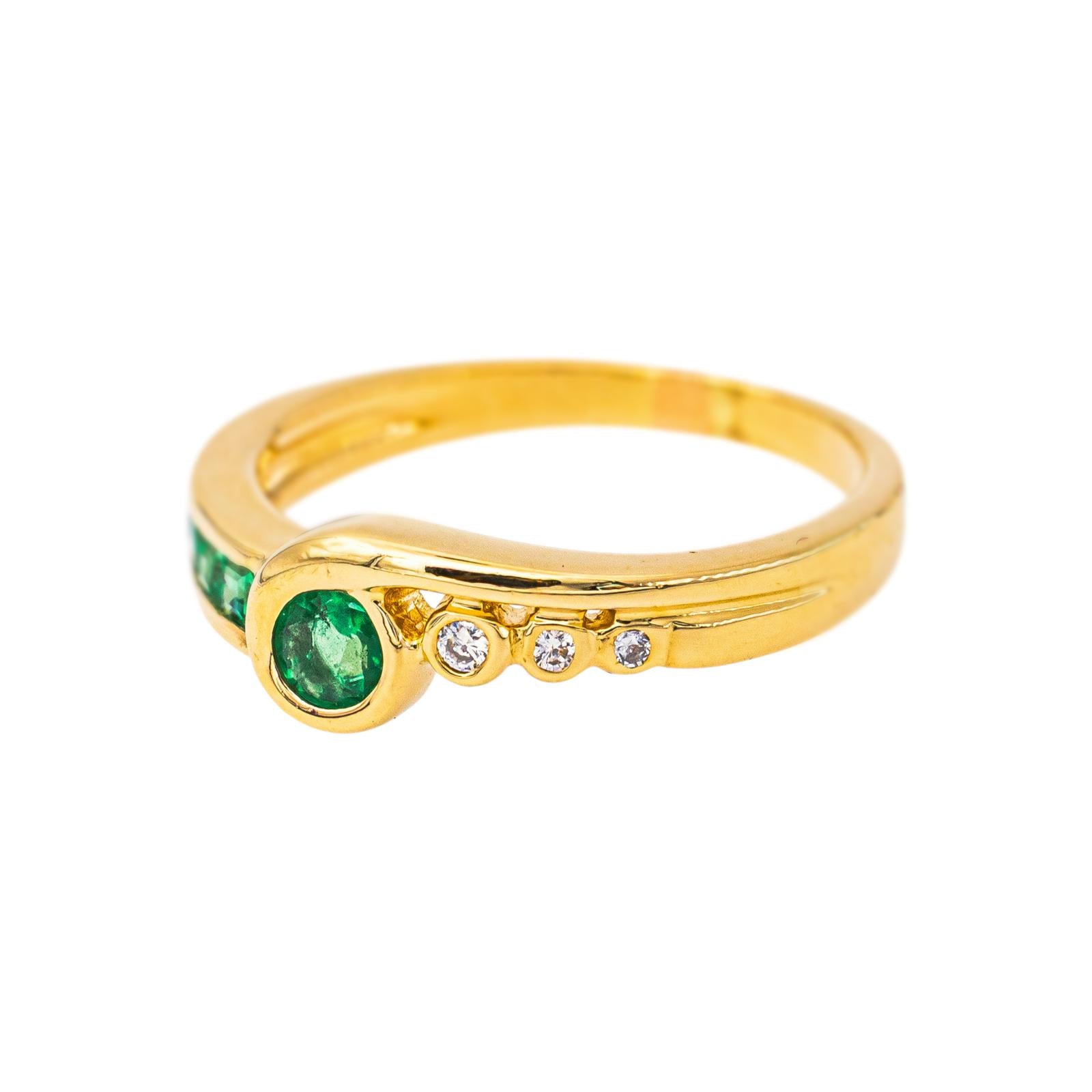 Bague Or jaune Emeraude