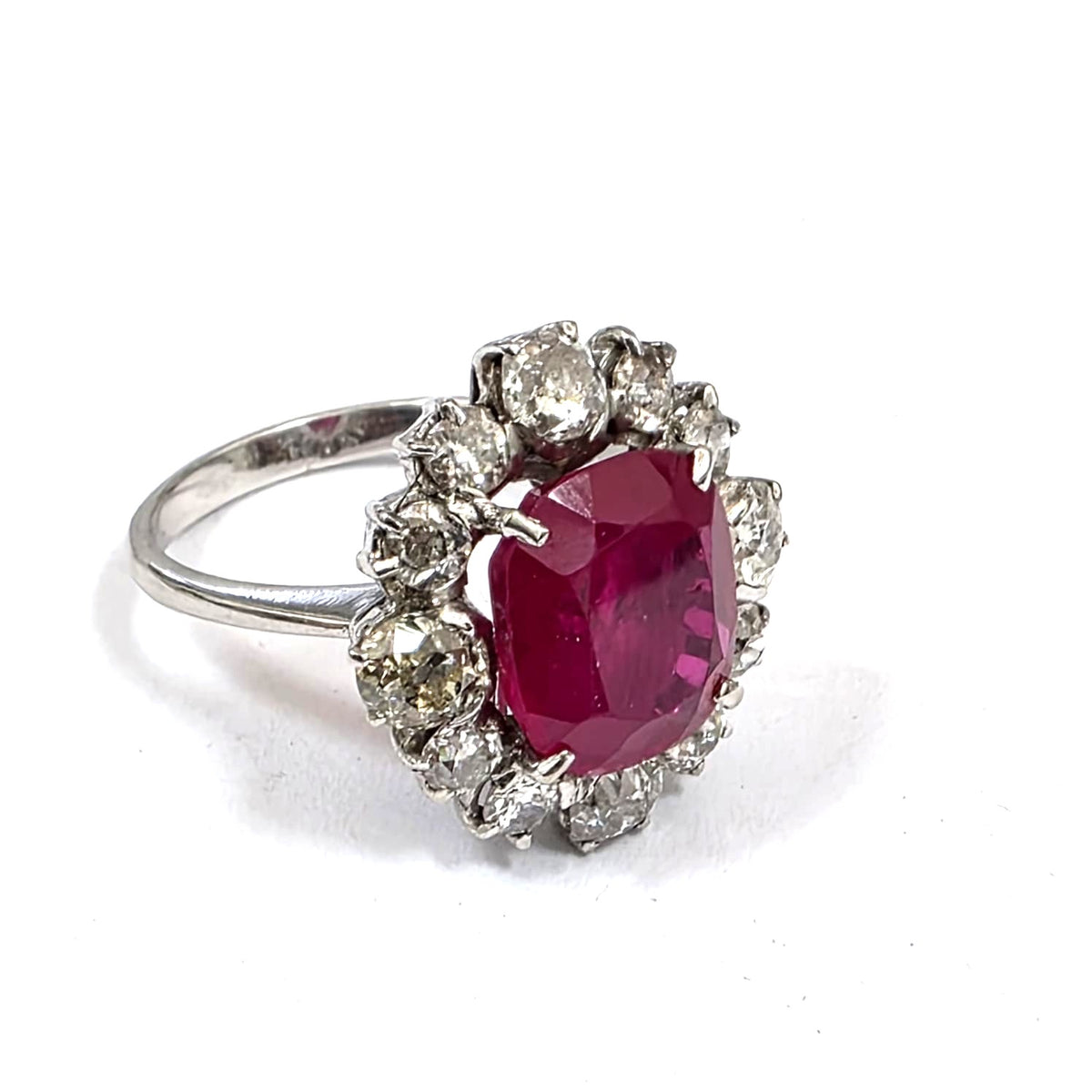 Marguerite Ring in White Gold, Rubies, and Diamonds