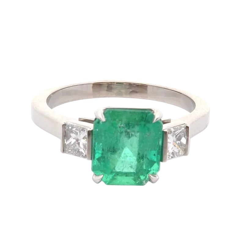 2.36-carat Emerald ring with diamonds