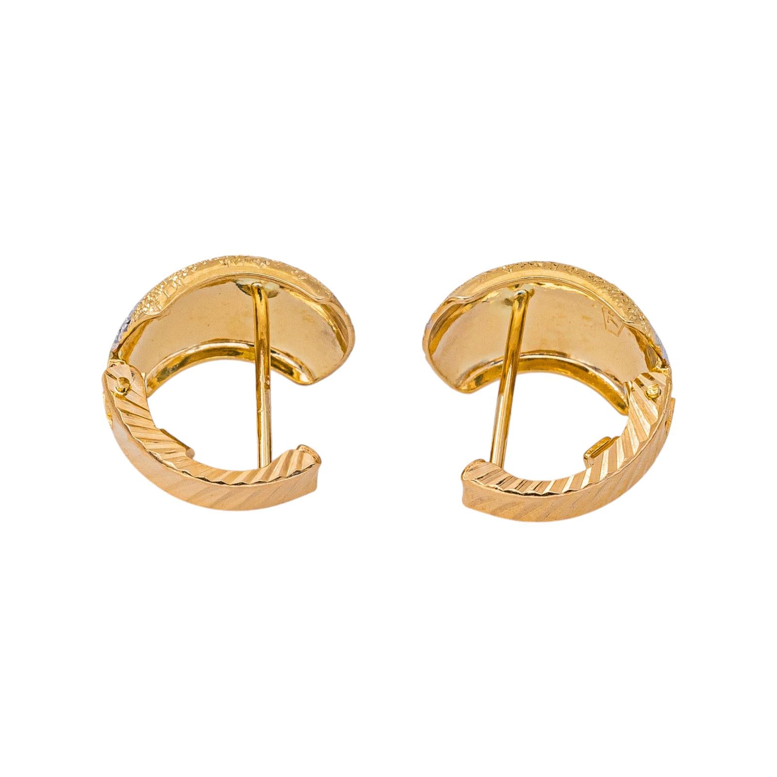 Yellow gold earrings