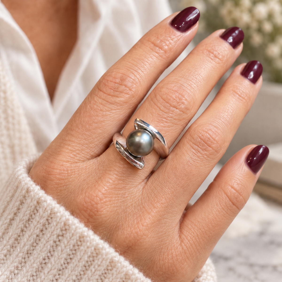 White Gold Solitaire Ring with a Pearl