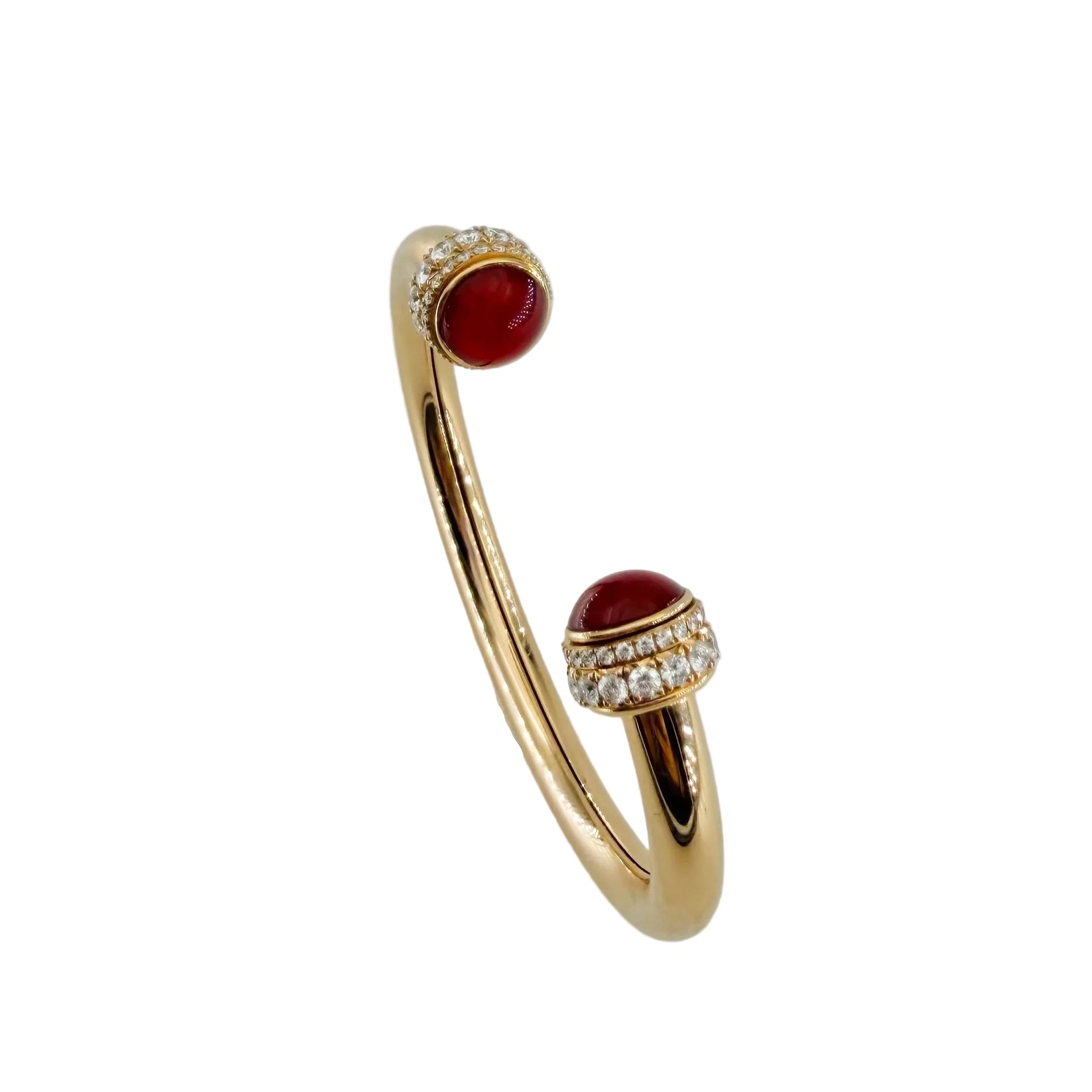PIAGET "Possession" Bangle in rose gold, carnelian, and diamonds