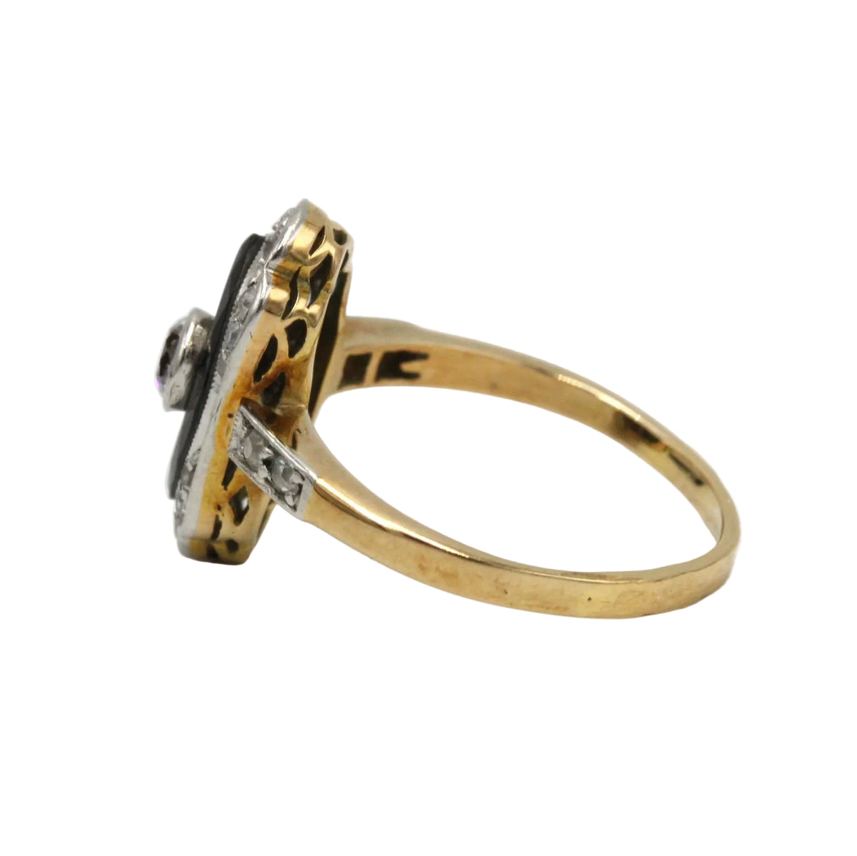 Ring in yellow gold, Platinum, Onyx, and Diamonds
