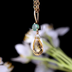 Yellow gold pendant with emerald and citrine