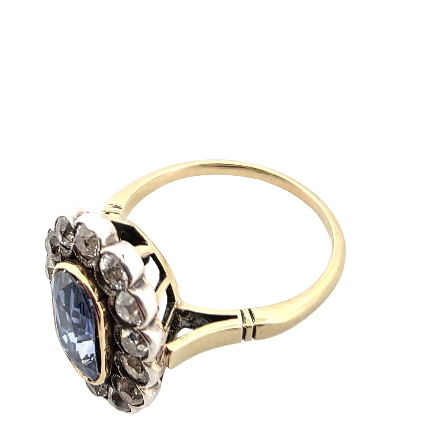 Entourage Ring in yellow gold, silver, sapphire, and diamonds