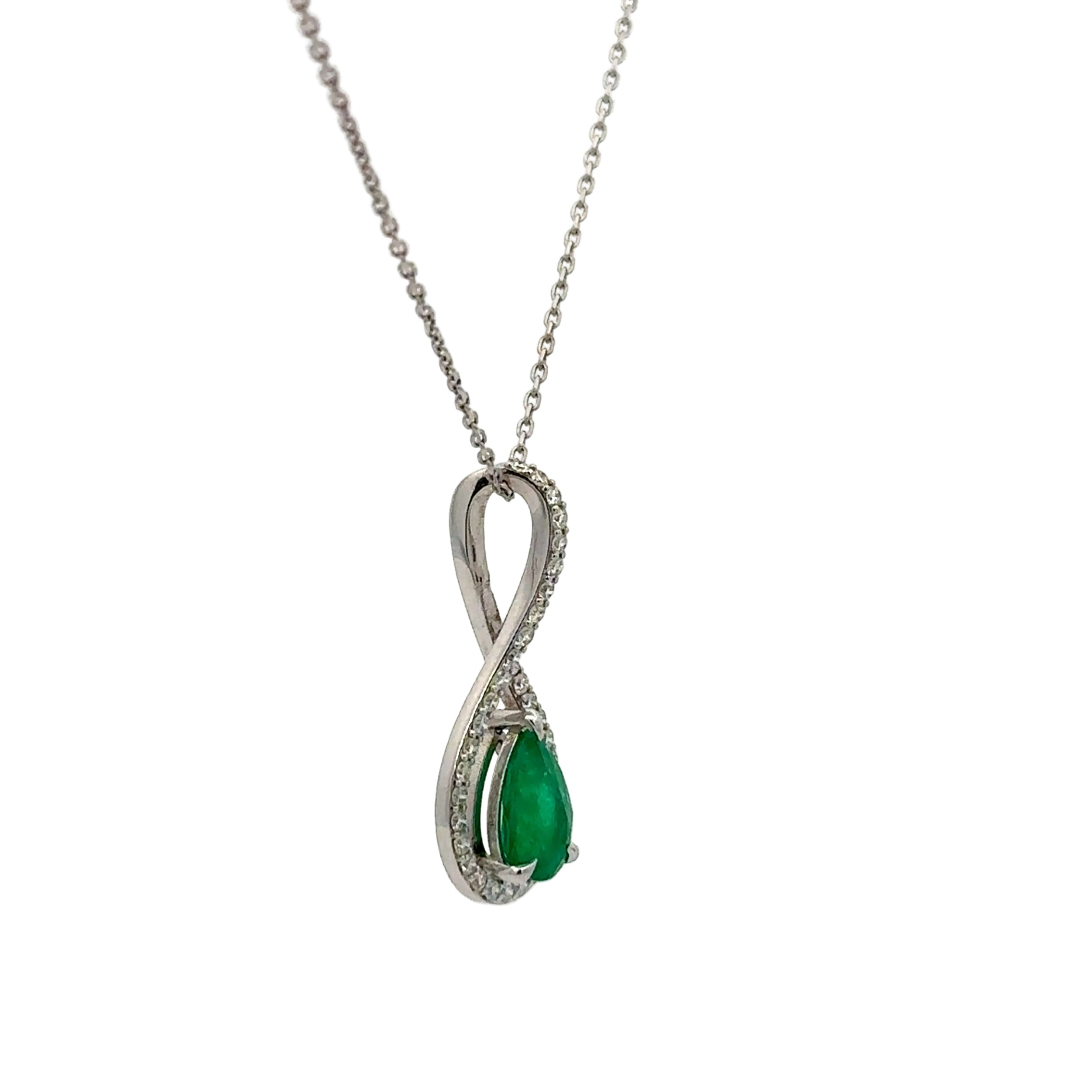 Pendentif en or blanc, émeraude et diamants