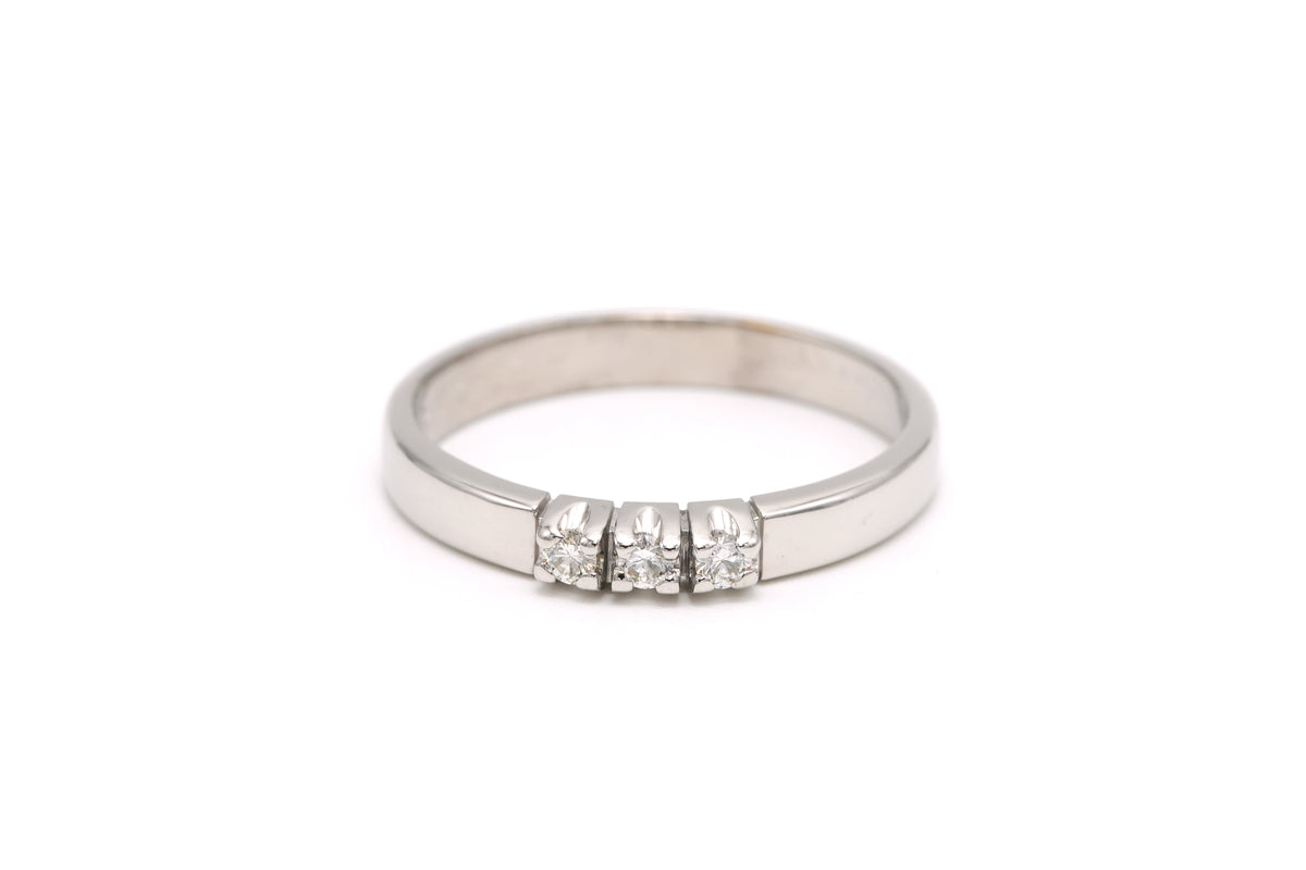 Bague Trilogie en or blanc et diamants