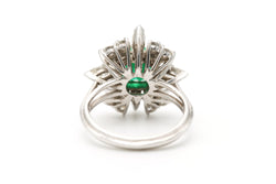 Bague Marguerite en or blanc, émeraude et diamants