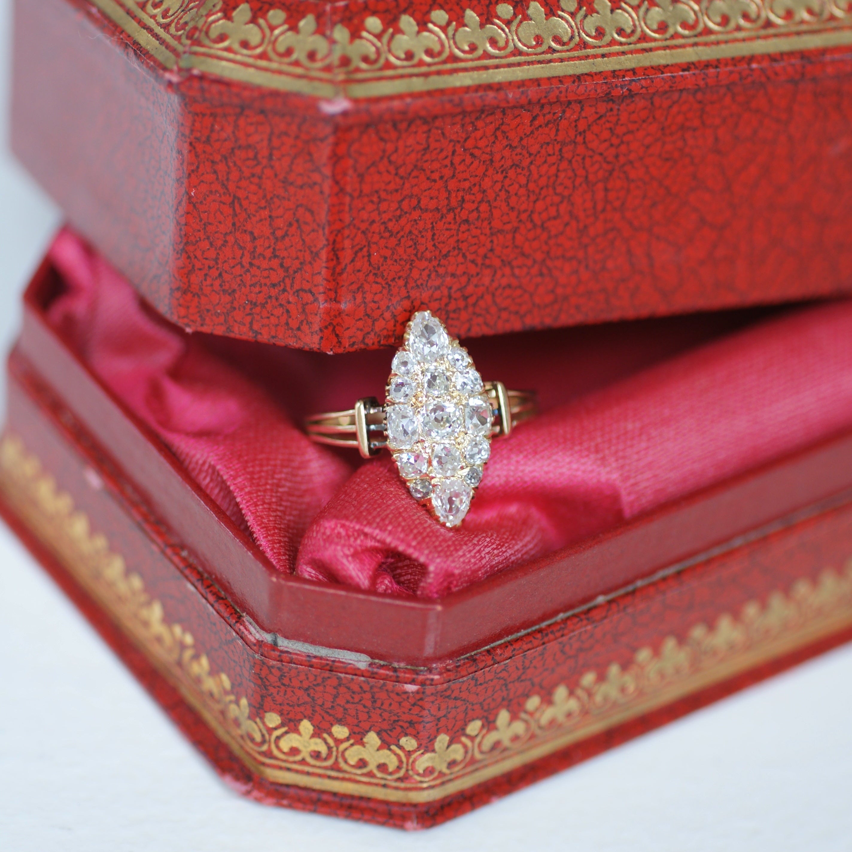 Ring Marquise in rose gold and diamonds