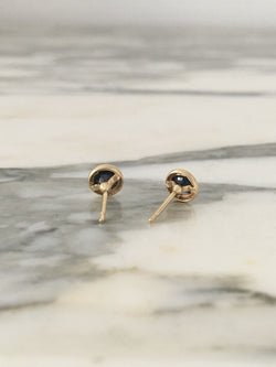 Yellow gold and Sapphire chip earrings