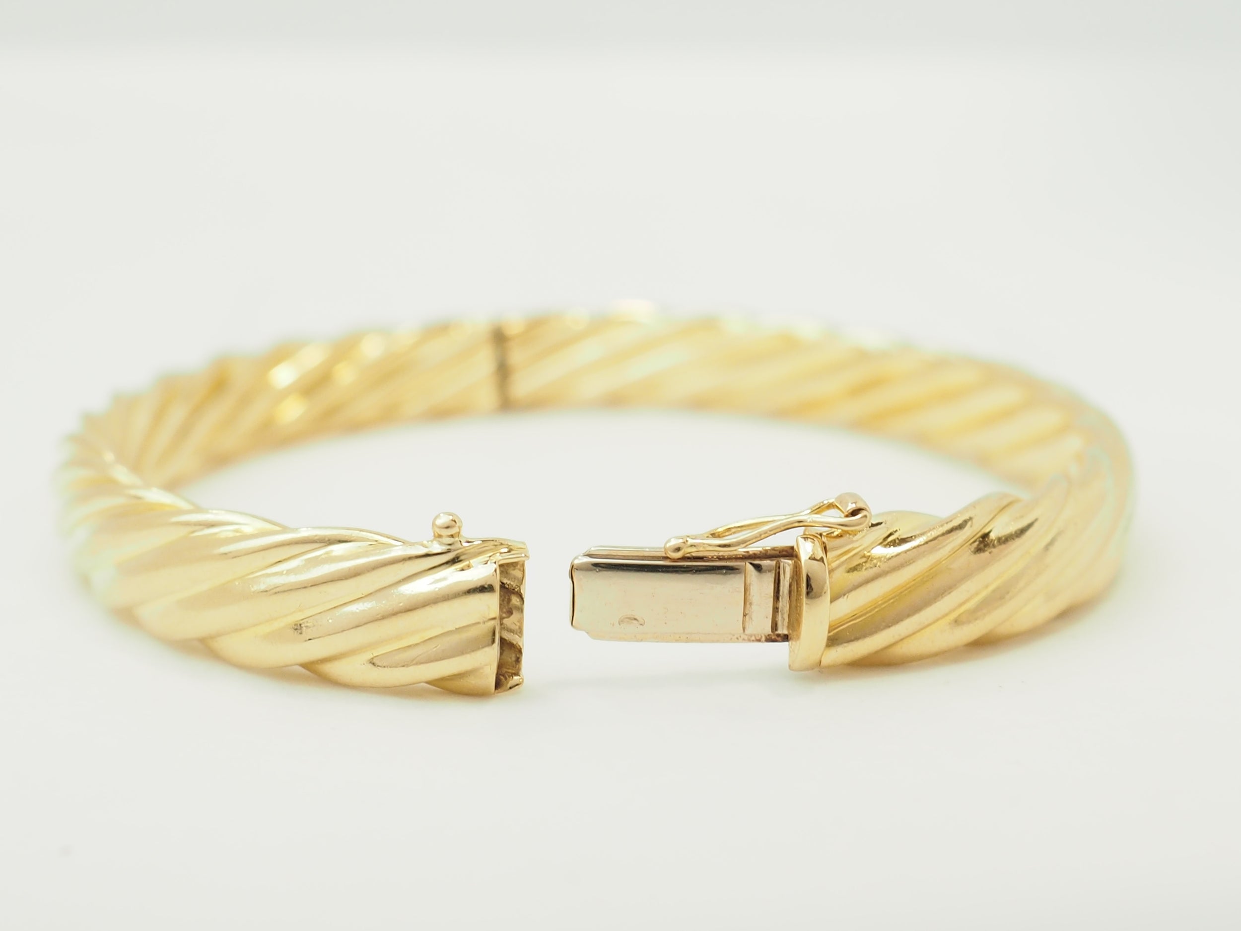 Yellow Gold Bangle Bracelet