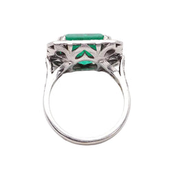 Bague Entourage en or blanc, émeraude et diamants