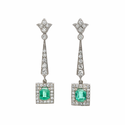 Boucles d'oreilles Pendantes en platine, émeraudes et diamants