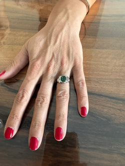 Art Deco Ring in White Gold and Green Tourmaline