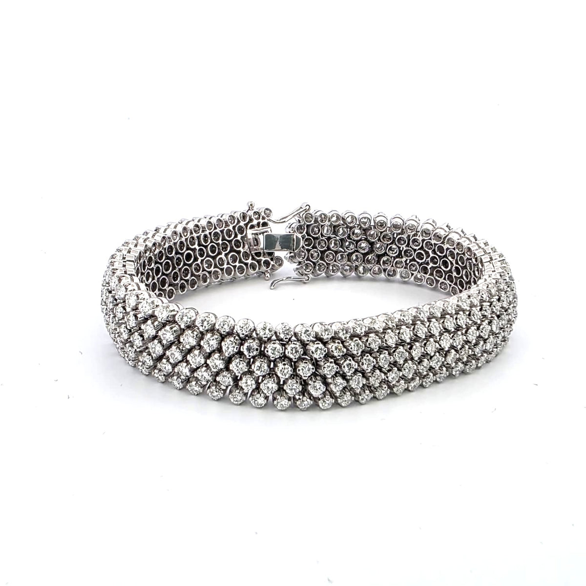 Flexible Bracelet in White Gold and Diamonds